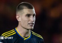 Rhys Bennett: Manchester United defender on father’s suicide Rhys Bennett playing for Manchester United in the Vertu Trophy