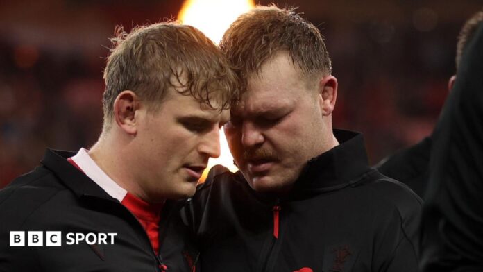 Jac Morgan: Wales flanker backs captaincy credentials of Dewi Lake Jac Morgan and Dewi Lake