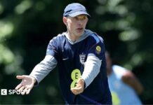 World Cup 2026: England will not adapt style in USA heat, says Thomas Tuchel Thomas Tuchel taking training for England in Kansas City